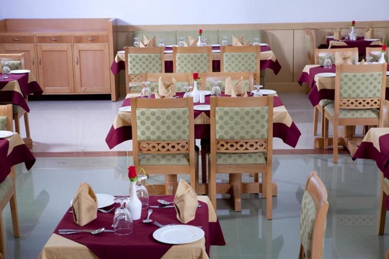 Pooram International Hotel Thrissur Bagian luar foto